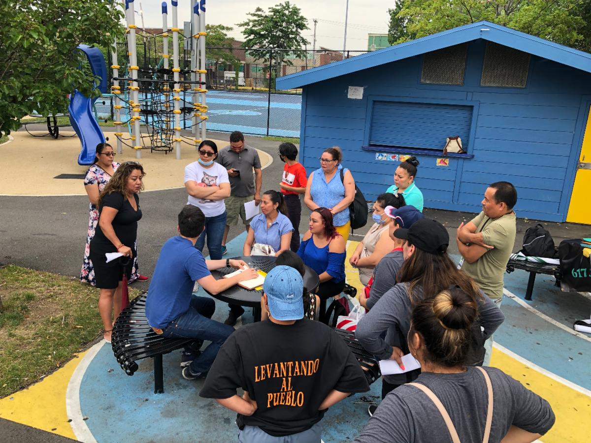 La Colaborativa Team strategizing