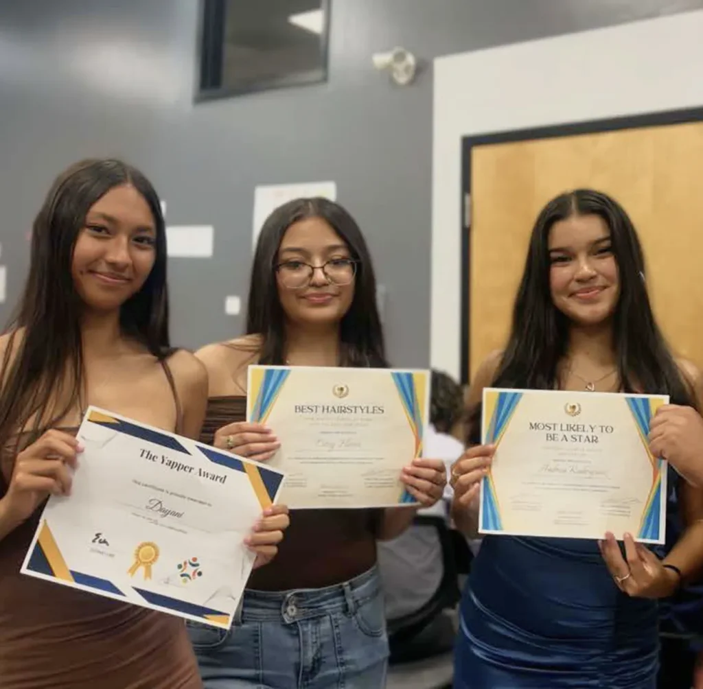 Students receiving educational achievement certificates