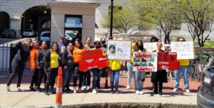 La Colaborativa and Community members organizing